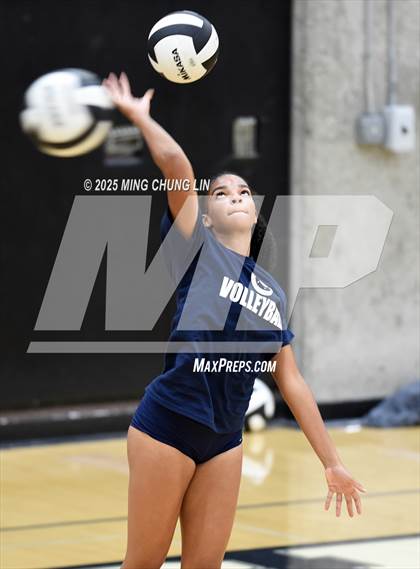 Thumbnail 3 in Vista Murrieta @ Aliso Niguel photogallery.