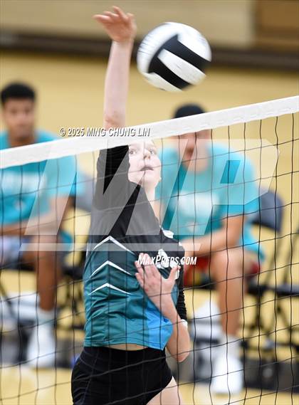 Thumbnail 3 in Vista Murrieta @ Aliso Niguel photogallery.