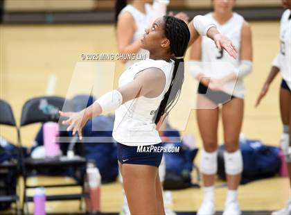 Thumbnail 1 in Vista Murrieta @ Aliso Niguel photogallery.