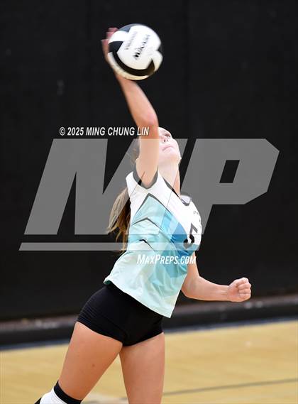 Thumbnail 3 in Vista Murrieta @ Aliso Niguel photogallery.