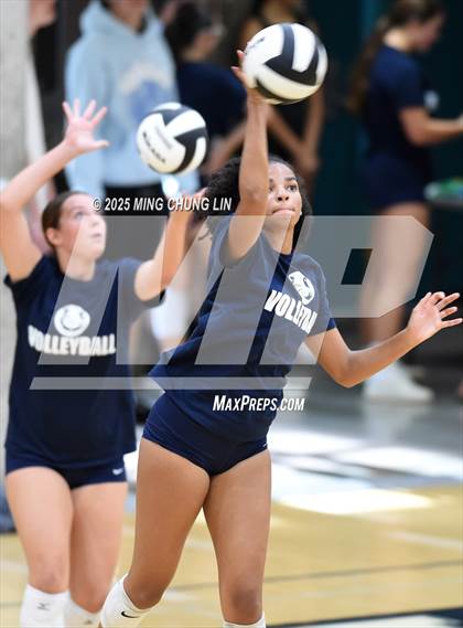 Thumbnail 2 in Vista Murrieta @ Aliso Niguel photogallery.