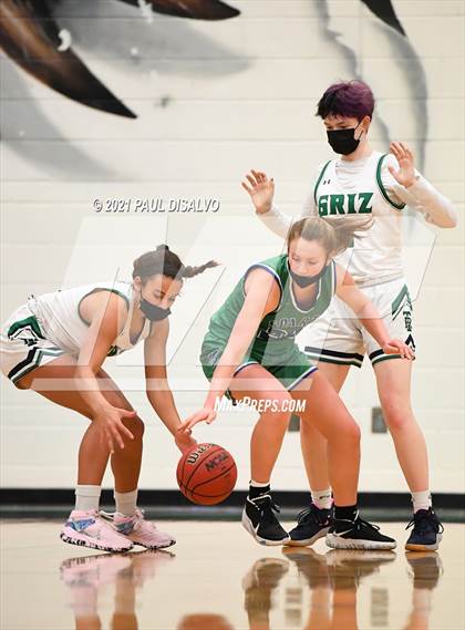 Thumbnail 1 in Doherty @ ThunderRidge photogallery.