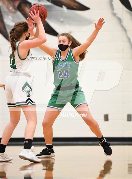 Thumbnail 2 in Doherty @ ThunderRidge photogallery.