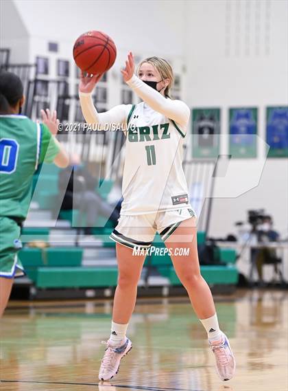 Thumbnail 2 in Doherty @ ThunderRidge photogallery.