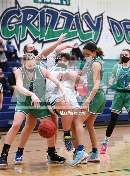 Thumbnail 1 in Doherty @ ThunderRidge photogallery.