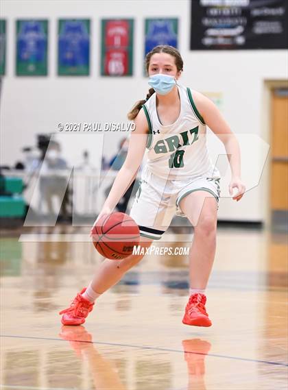 Thumbnail 2 in Doherty @ ThunderRidge photogallery.