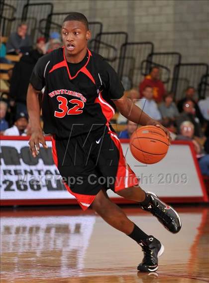 Thumbnail 1 in Rainier Beach vs. Westchester (Nike Extravaganza) photogallery.