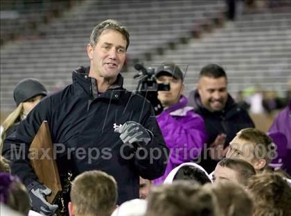 Thumbnail 3 in Elder vs Colerain (D1 Regional Final) photogallery.