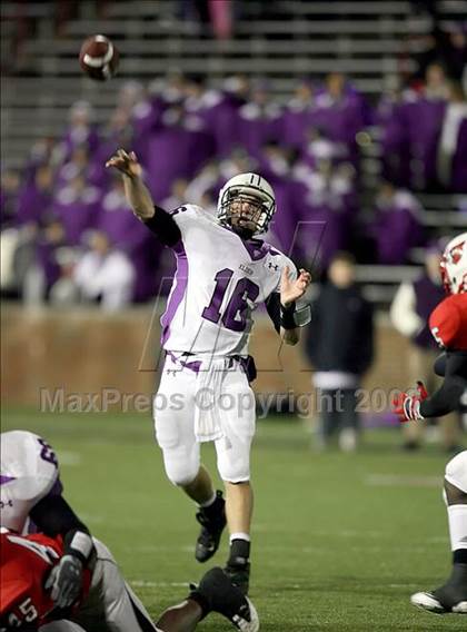Thumbnail 2 in Elder vs Colerain (D1 Regional Final) photogallery.