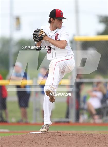 Thumbnail 3 in Lancaster vs. Williamsville North (Section 6 Class AA Final) photogallery.