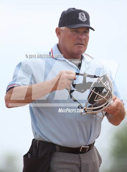 Thumbnail 2 in Lancaster vs. Williamsville North (Section 6 Class AA Final) photogallery.