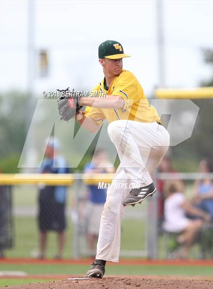 Thumbnail 2 in Lancaster vs. Williamsville North (Section 6 Class AA Final) photogallery.