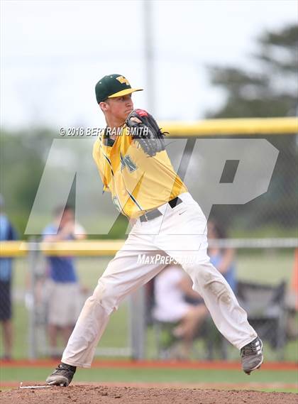 Thumbnail 2 in Lancaster vs. Williamsville North (Section 6 Class AA Final) photogallery.