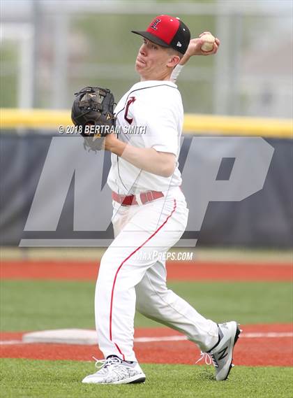 Thumbnail 2 in Lancaster vs. Williamsville North (Section 6 Class AA Final) photogallery.