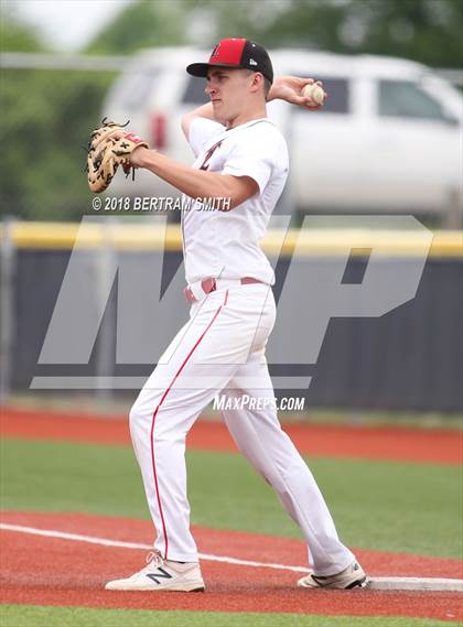 Thumbnail 2 in Lancaster vs. Williamsville North (Section 6 Class AA Final) photogallery.