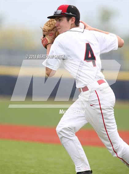 Thumbnail 1 in Lancaster vs. Williamsville North (Section 6 Class AA Final) photogallery.