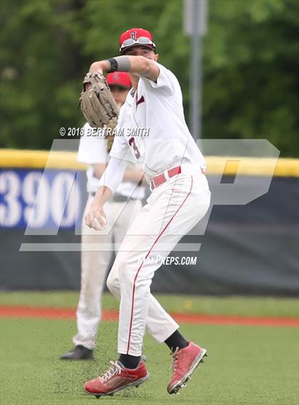 Thumbnail 3 in Lancaster vs. Williamsville North (Section 6 Class AA Final) photogallery.