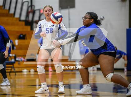 Thumbnail 3 in Monroe @ Miamisburg photogallery.
