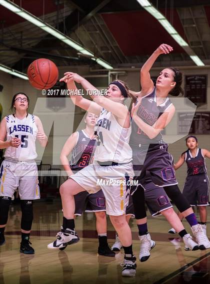 Thumbnail 2 in Lassen vs. Oroville photogallery.