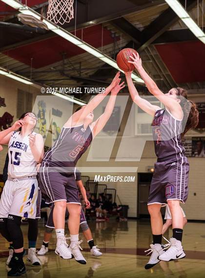 Thumbnail 3 in Lassen vs. Oroville photogallery.