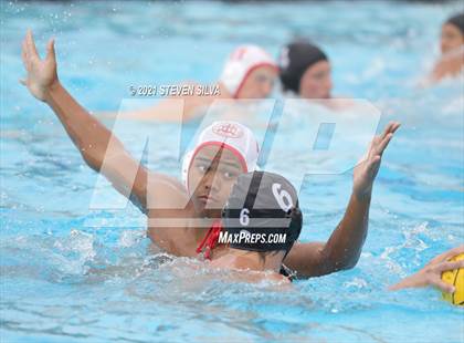 Thumbnail 2 in Cathedral Catholic @ La Jolla photogallery.