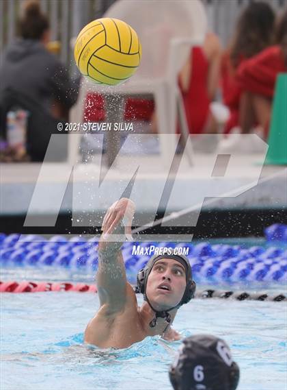 Thumbnail 3 in Cathedral Catholic @ La Jolla photogallery.