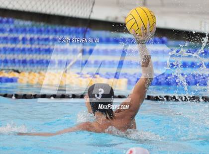 Thumbnail 2 in Cathedral Catholic @ La Jolla photogallery.