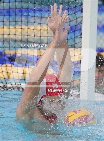 Thumbnail 1 in Cathedral Catholic @ La Jolla photogallery.