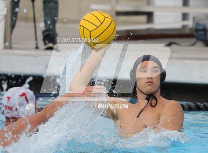 Thumbnail 1 in Cathedral Catholic @ La Jolla photogallery.