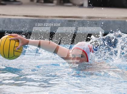 Thumbnail 2 in Cathedral Catholic @ La Jolla photogallery.