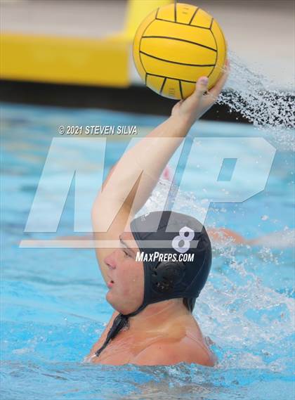 Thumbnail 2 in Cathedral Catholic @ La Jolla photogallery.