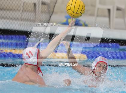 Thumbnail 3 in Cathedral Catholic @ La Jolla photogallery.