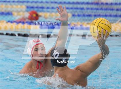 Thumbnail 3 in Cathedral Catholic @ La Jolla photogallery.