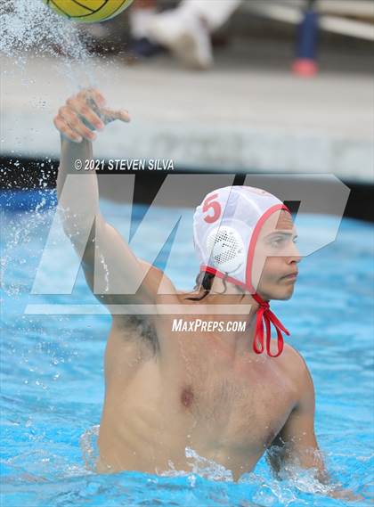 Thumbnail 2 in Cathedral Catholic @ La Jolla photogallery.