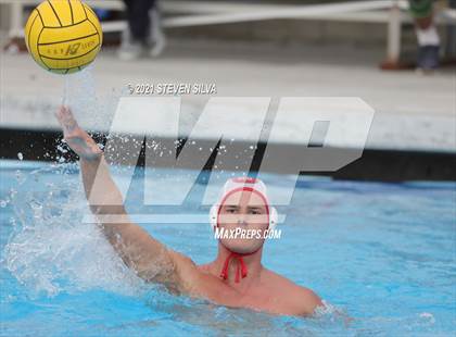 Thumbnail 2 in Cathedral Catholic @ La Jolla photogallery.