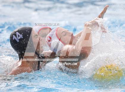 Thumbnail 2 in Cathedral Catholic @ La Jolla photogallery.