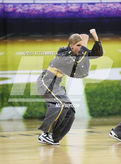 Thumbnail 1 in Arapahoe (CHSAA 5A State Spirit Championships) photogallery.