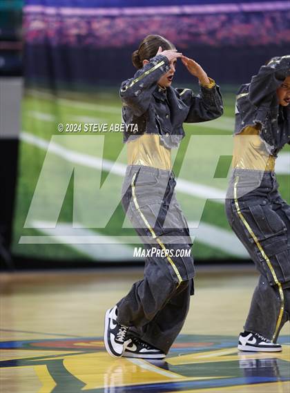 Thumbnail 2 in Arapahoe (CHSAA 5A State Spirit Championships) photogallery.
