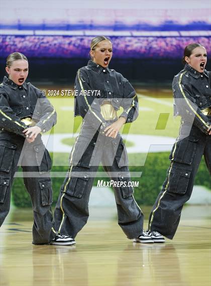 Thumbnail 1 in Arapahoe (CHSAA 5A State Spirit Championships) photogallery.