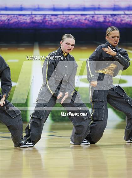Thumbnail 3 in Arapahoe (CHSAA 5A State Spirit Championships) photogallery.