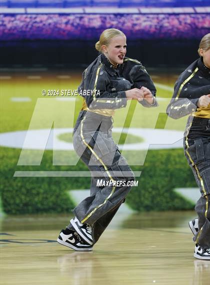 Thumbnail 1 in Arapahoe (CHSAA 5A State Spirit Championships) photogallery.