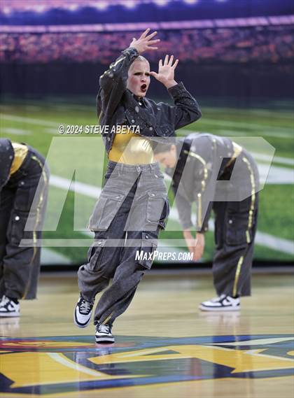 Thumbnail 3 in Arapahoe (CHSAA 5A State Spirit Championships) photogallery.