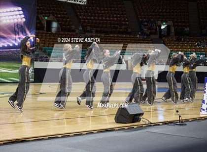 Thumbnail 2 in Arapahoe (CHSAA 5A State Spirit Championships) photogallery.