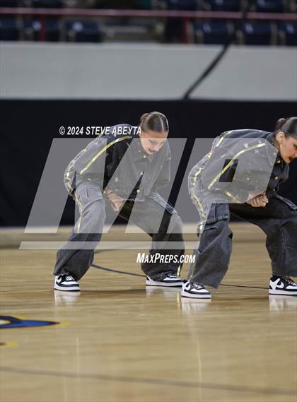 Thumbnail 2 in Arapahoe (CHSAA 5A State Spirit Championships) photogallery.