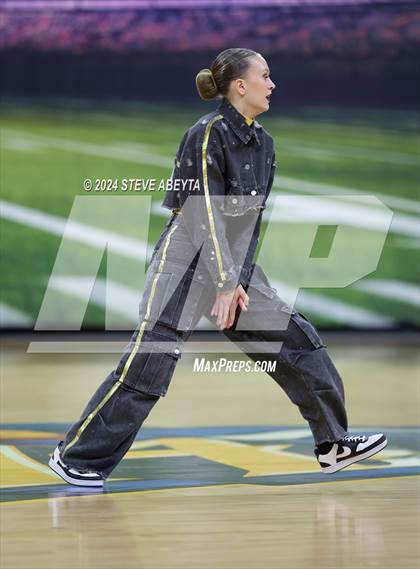 Thumbnail 1 in Arapahoe (CHSAA 5A State Spirit Championships) photogallery.