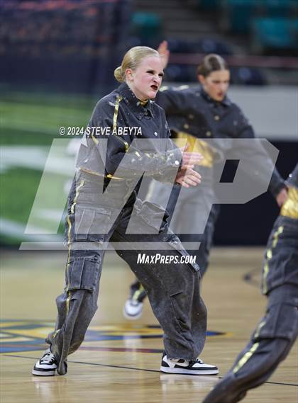 Thumbnail 2 in Arapahoe (CHSAA 5A State Spirit Championships) photogallery.