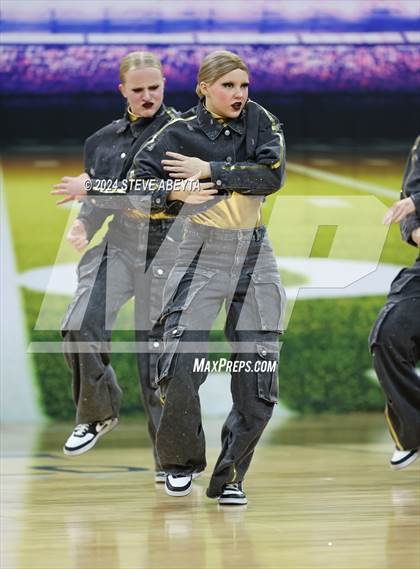 Thumbnail 1 in Arapahoe (CHSAA 5A State Spirit Championships) photogallery.