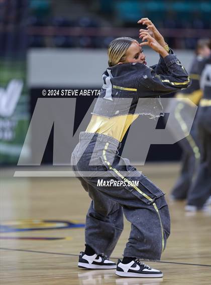 Thumbnail 3 in Arapahoe (CHSAA 5A State Spirit Championships) photogallery.