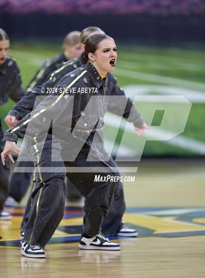 Thumbnail 2 in Arapahoe (CHSAA 5A State Spirit Championships) photogallery.
