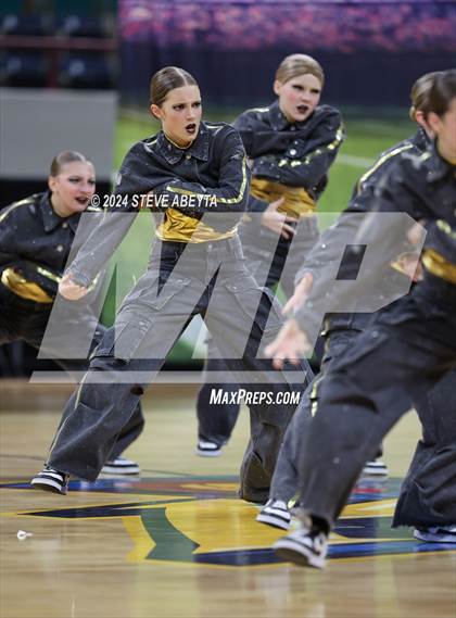 Thumbnail 3 in Arapahoe (CHSAA 5A State Spirit Championships) photogallery.